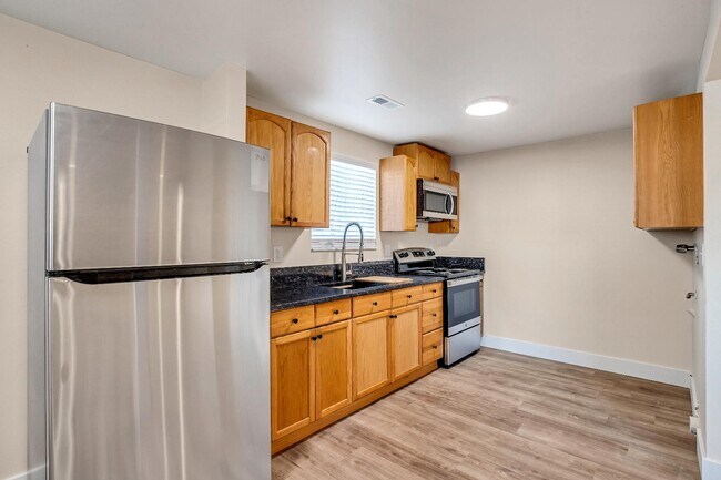 Foto del edificio - 817 W Heather Ln