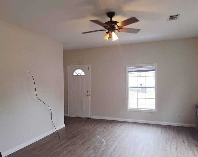 Building Photo - 1313 W Huntington Ave