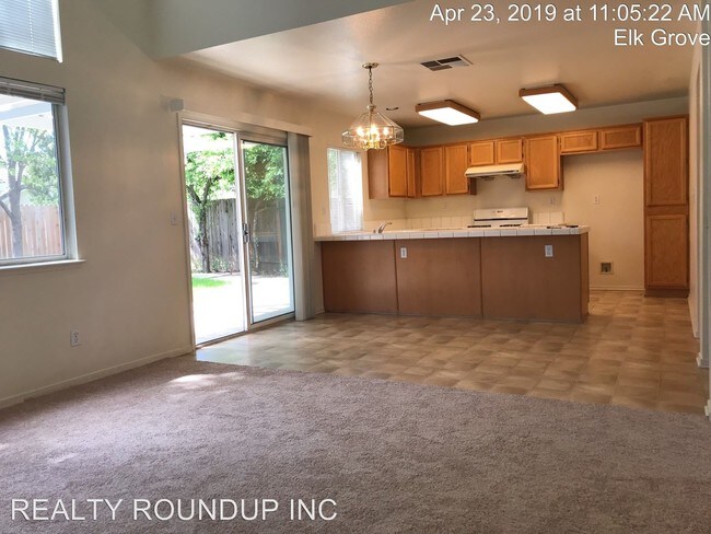 Building Photo - 4 br, 3 bath House - 5326 Moonlight Way