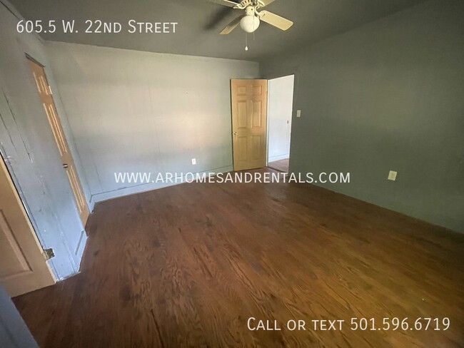 Building Photo - 605.5 W. 22nd Street | $450 | 2 beds, 1 fu...