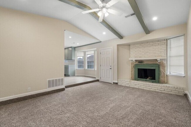 Foto del edificio - 1671 S Pecan Ave