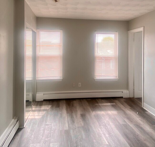 Building Photo - 14 Bremen St