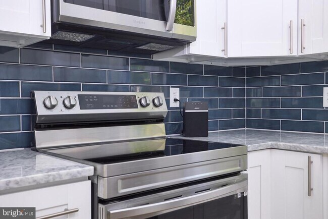 Foto del edificio - 2810 S Arlington Ridge Rd