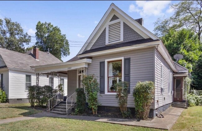 Building Photo - 2053 Linden Ave