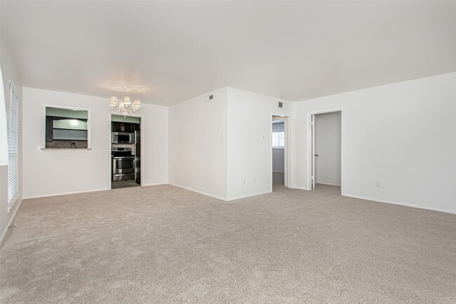 Photo - 6015 E University Blvd Apartment