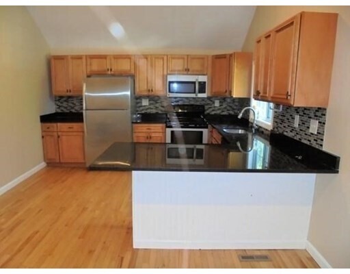 Foto del edificio - 359 Mansfield St