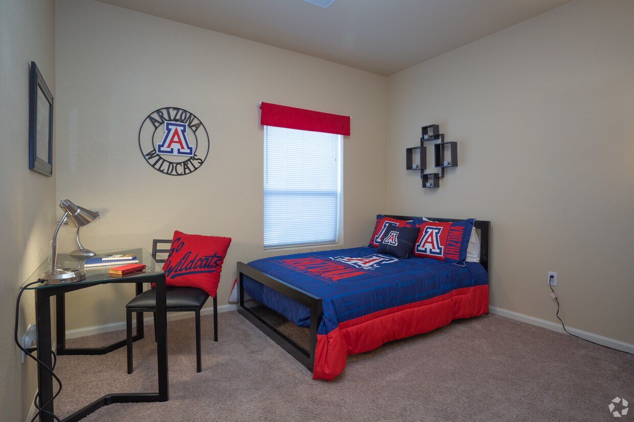 The Junction at Iron Horse Apartments Tucson, AZ