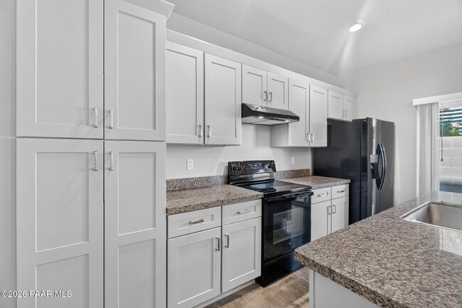 Foto del edificio - 720 N Walnut St