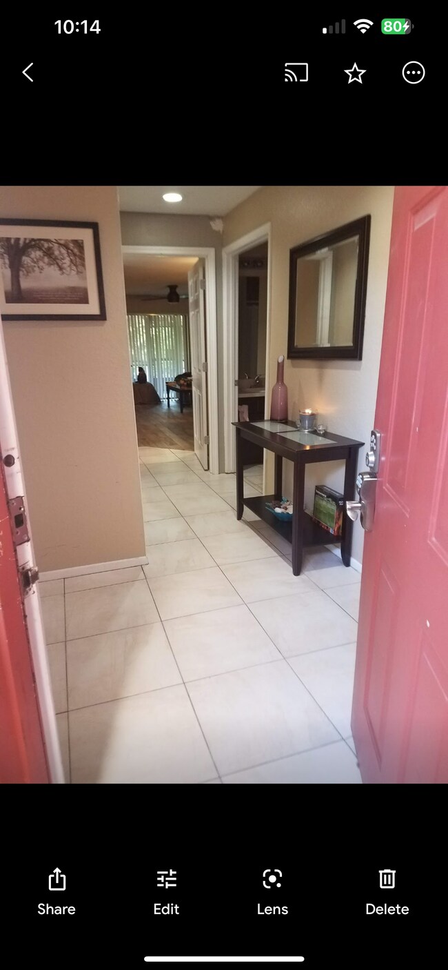 Foto del edificio - 7723 Sugar Bend Dr
