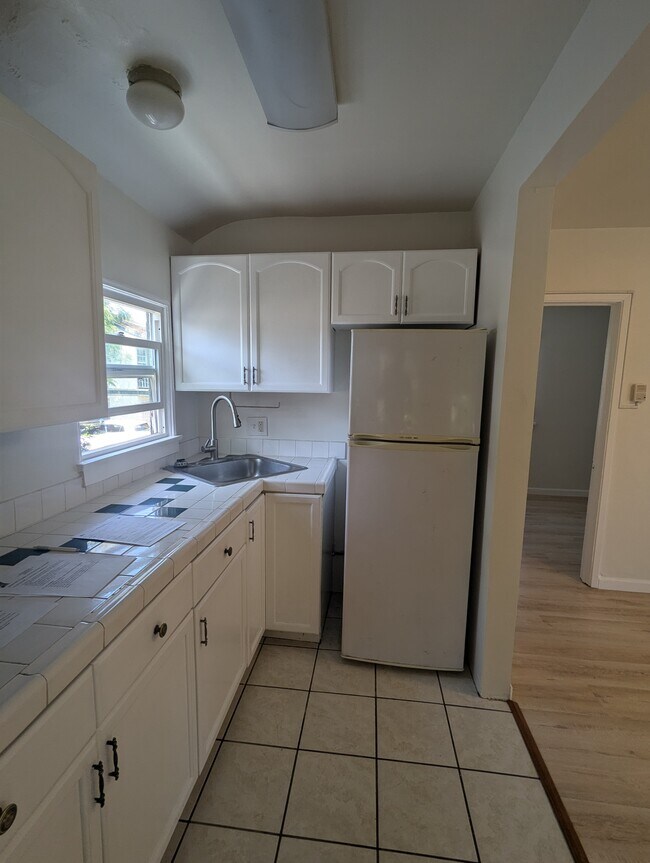 Kitchen - 85 Virginia Ave