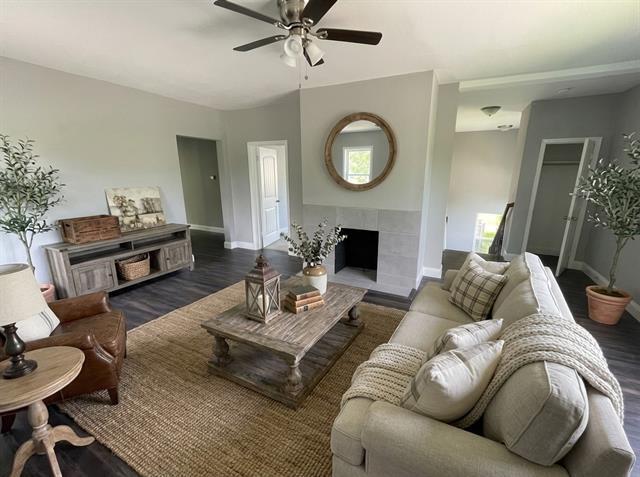 Foto del edificio - 1000 W Gandy St