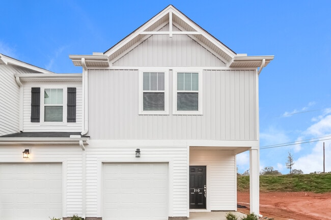Building Photo - 210 Telford Dr