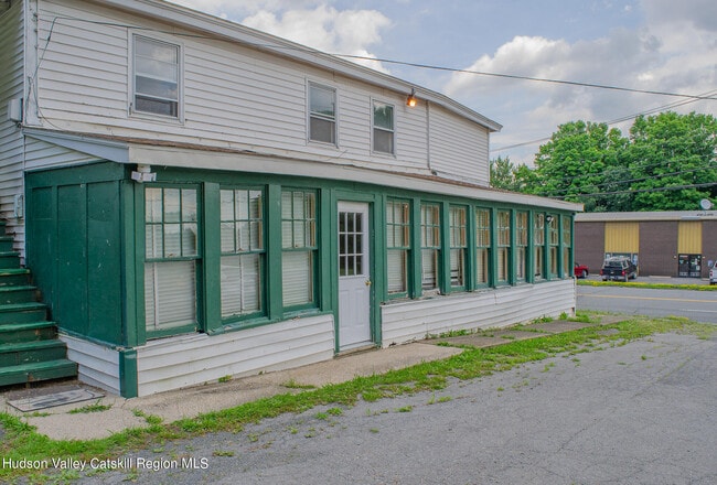 Building Photo - 1620 Columbia Turnpike