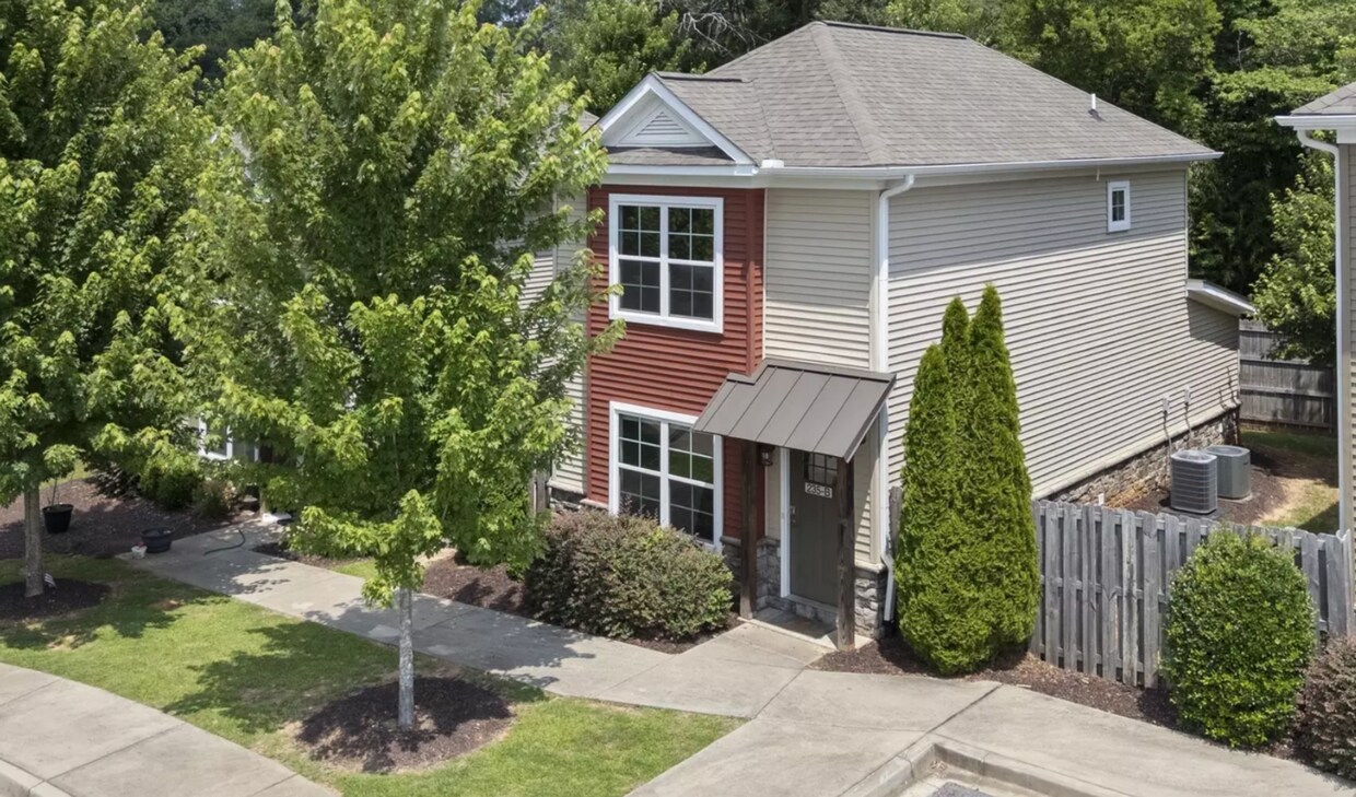 Primary Photo - 3 Bedroom Cottage at Bamboo Cottages in Cl...