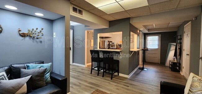 Building Photo - 150 Timberland Trail