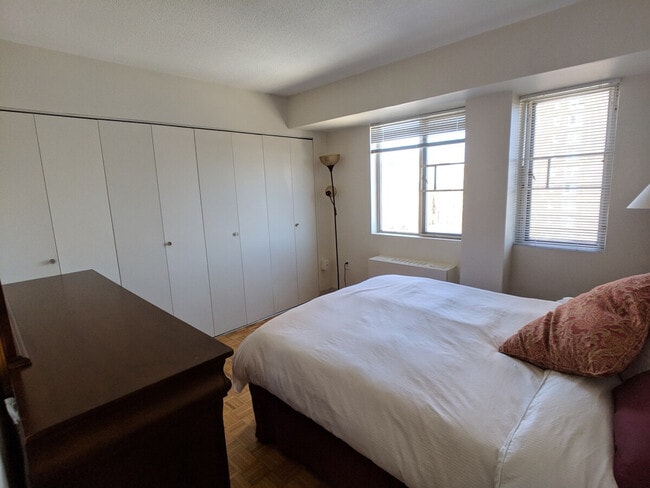 Building Photo - 1575 Tremont St