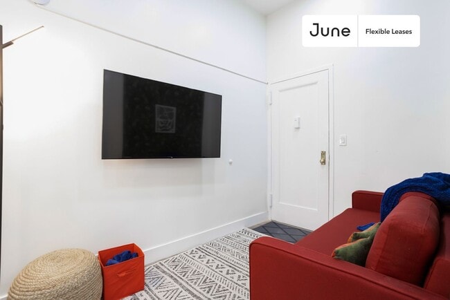 Foto del edificio - Spacious ROOM at The Park Avenue House