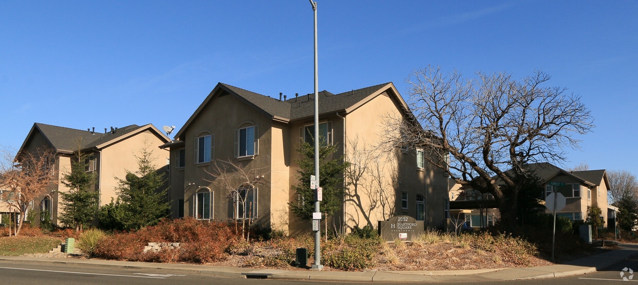 Primary Photo - Hartford Square Apartments