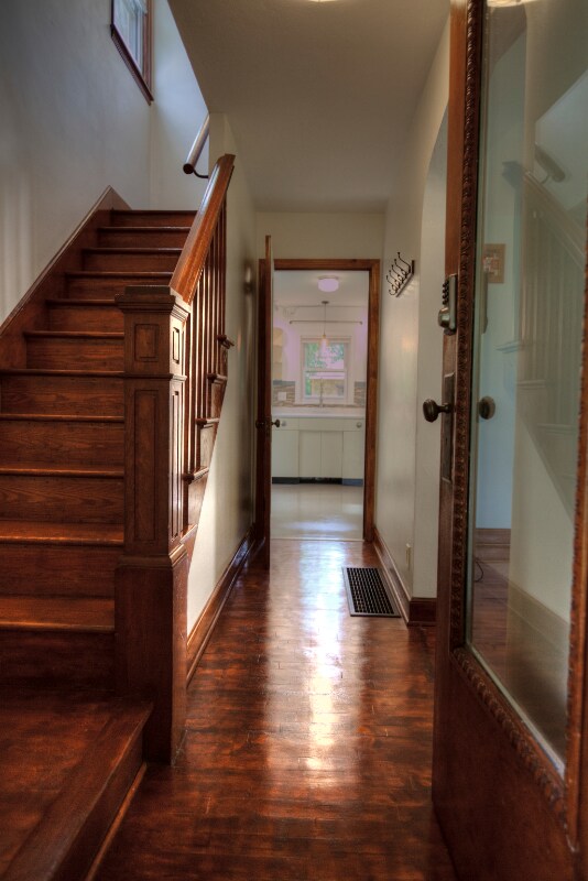 Foto del edificio - 233 E Ridge St