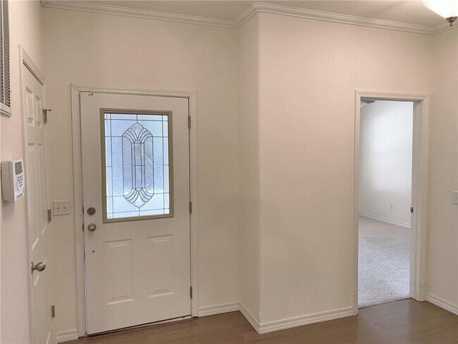 Foto del edificio - 4 Sullivan Ln