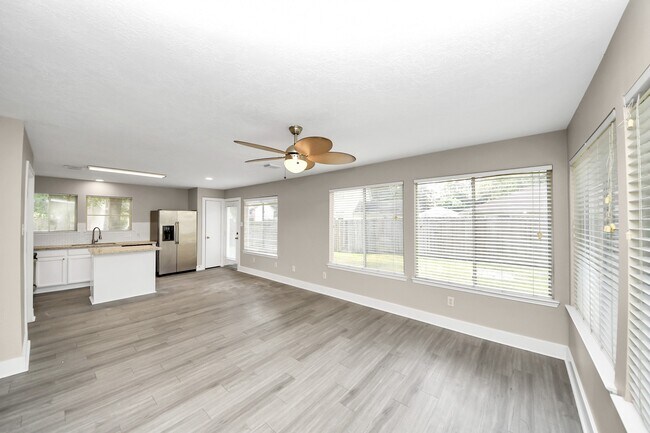 Foto del edificio - 18178 Woodsdale Ct