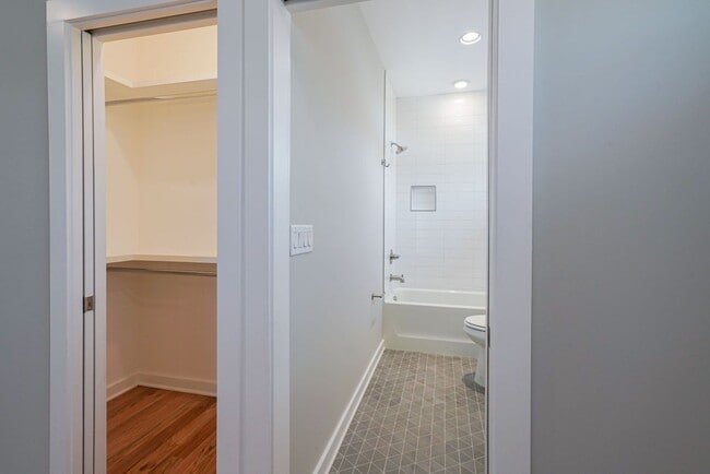 Building Photo - East Nashville Townhome for Lease