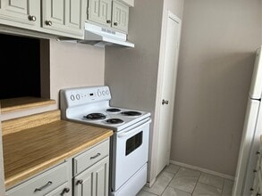 Building Photo - 6001 Reims Rd