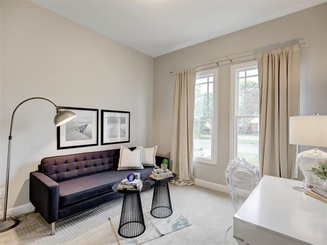 Foto del edificio - 2700 Gladstone Dr