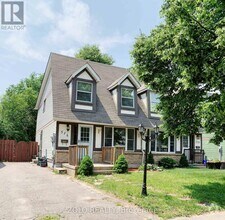 Building Photo - 576 Camelot Dr