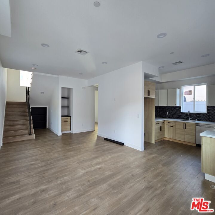 Foto principal - 2109 S West View St