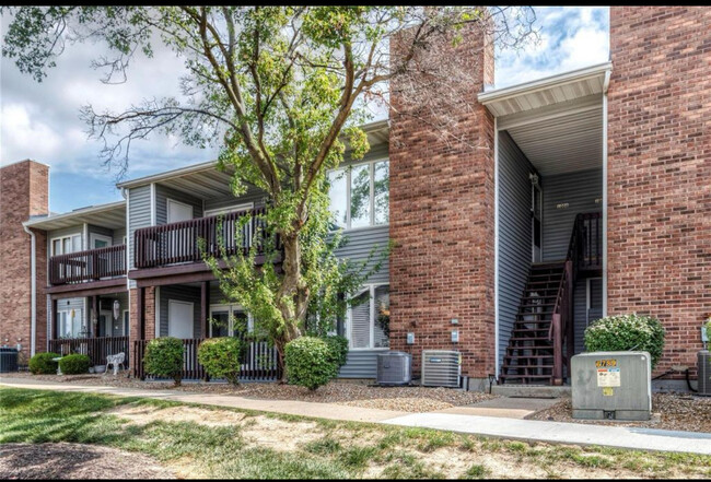 Building Photo - 1004 King Dr