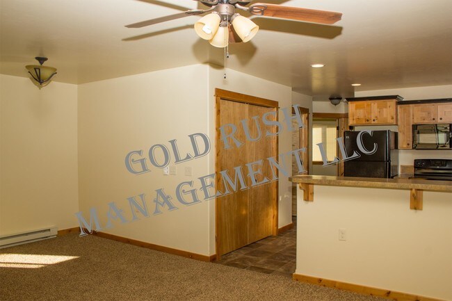 Building Photo - 2575 Westwood Loop