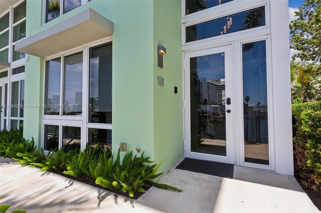 Foto del edificio - 101 N Shore Dr
