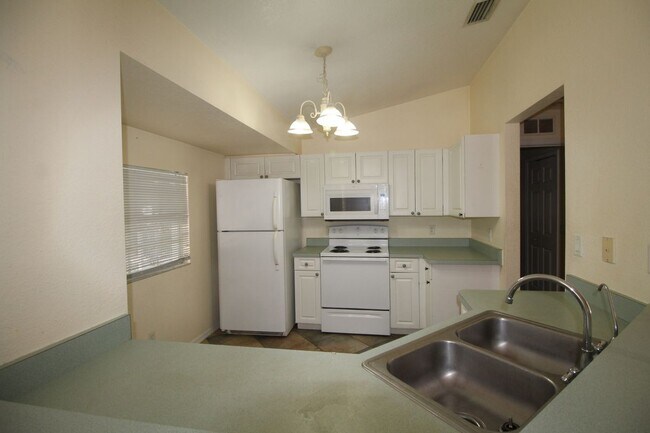 Foto del edificio - 4765 Cornsilk Terrace