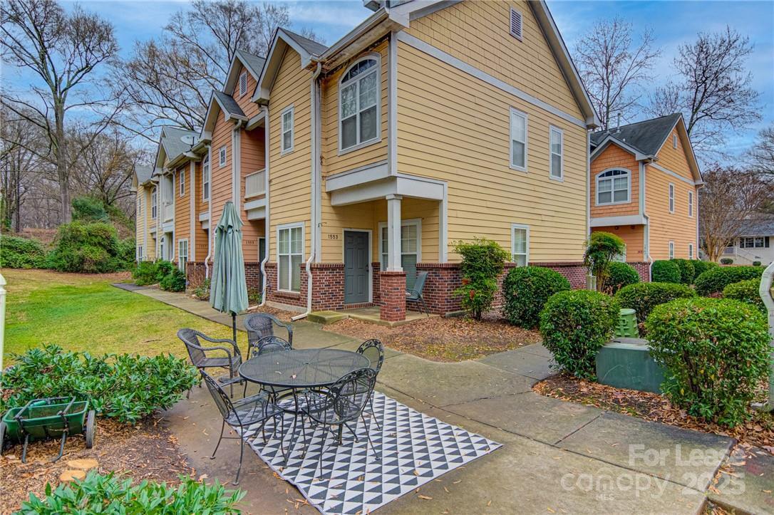 Foto principal - 1553 Pecan Ave