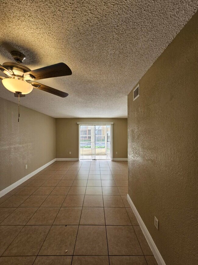 Foto del edificio - 4324 NW 9th Ave