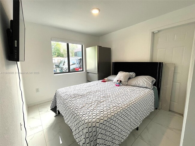 Foto del edificio - 2957 NW 45th St