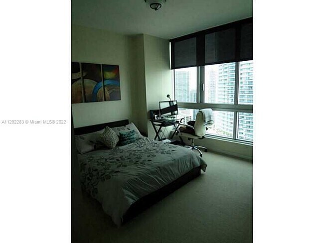 Foto del edificio - 300 Biscayne Blvd