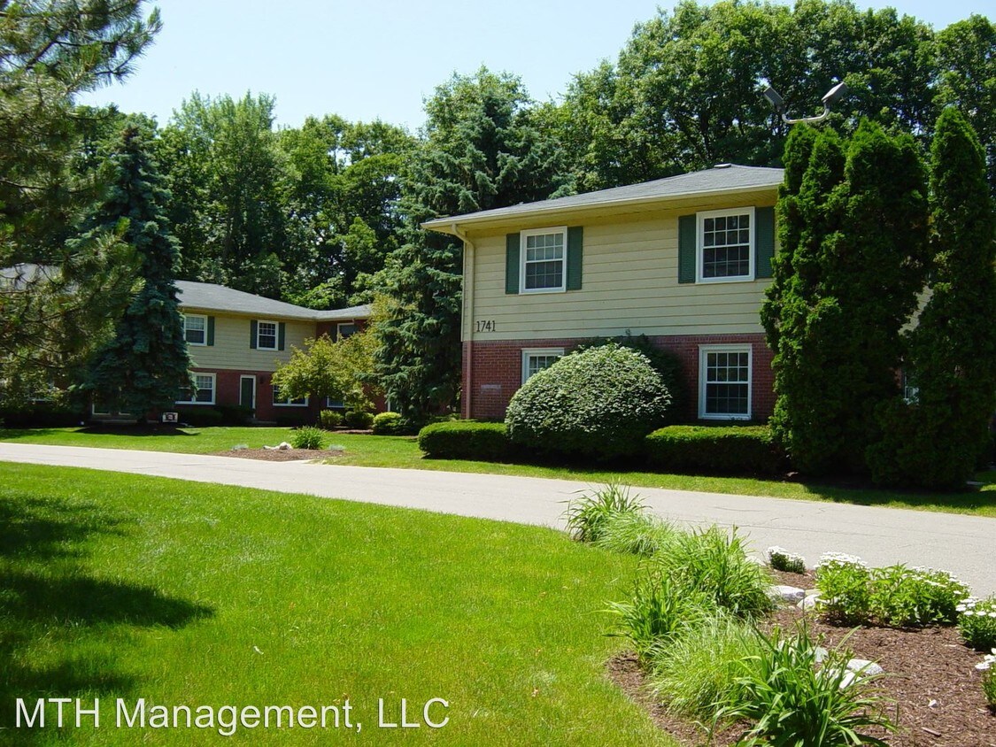 Foto principal - 1741 Chief Okemos Cir