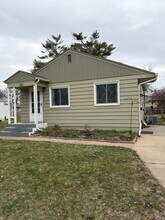 Building Photo - 100 W 40th St