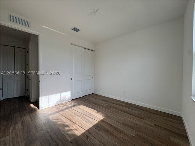 Building Photo - 3568 Spanish Cedar Pl