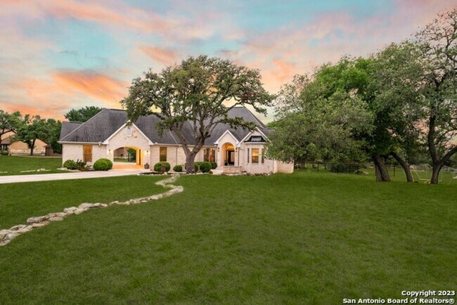 Building Photo - 4 br, 2.5 bath House - 235 Ledgestone Trail