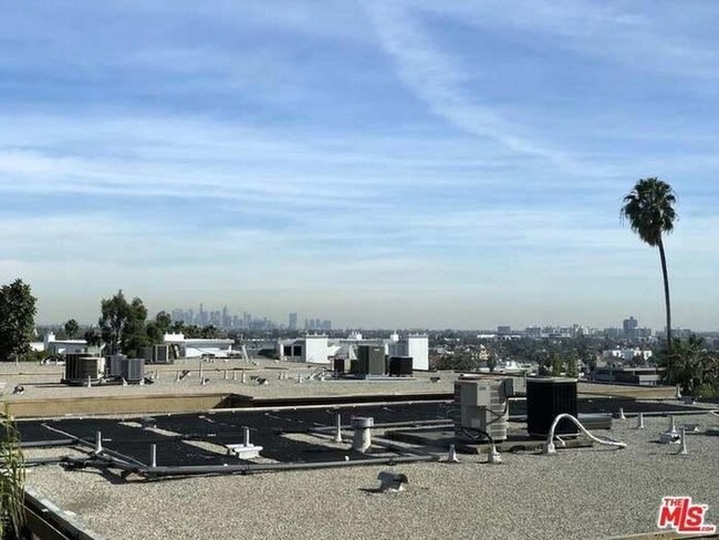 Foto del edificio - 970 Palm Ave