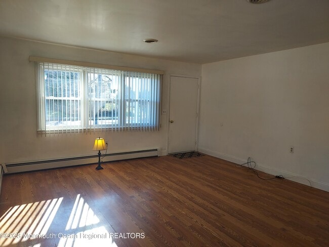 Building Photo - 129 Fox Glove