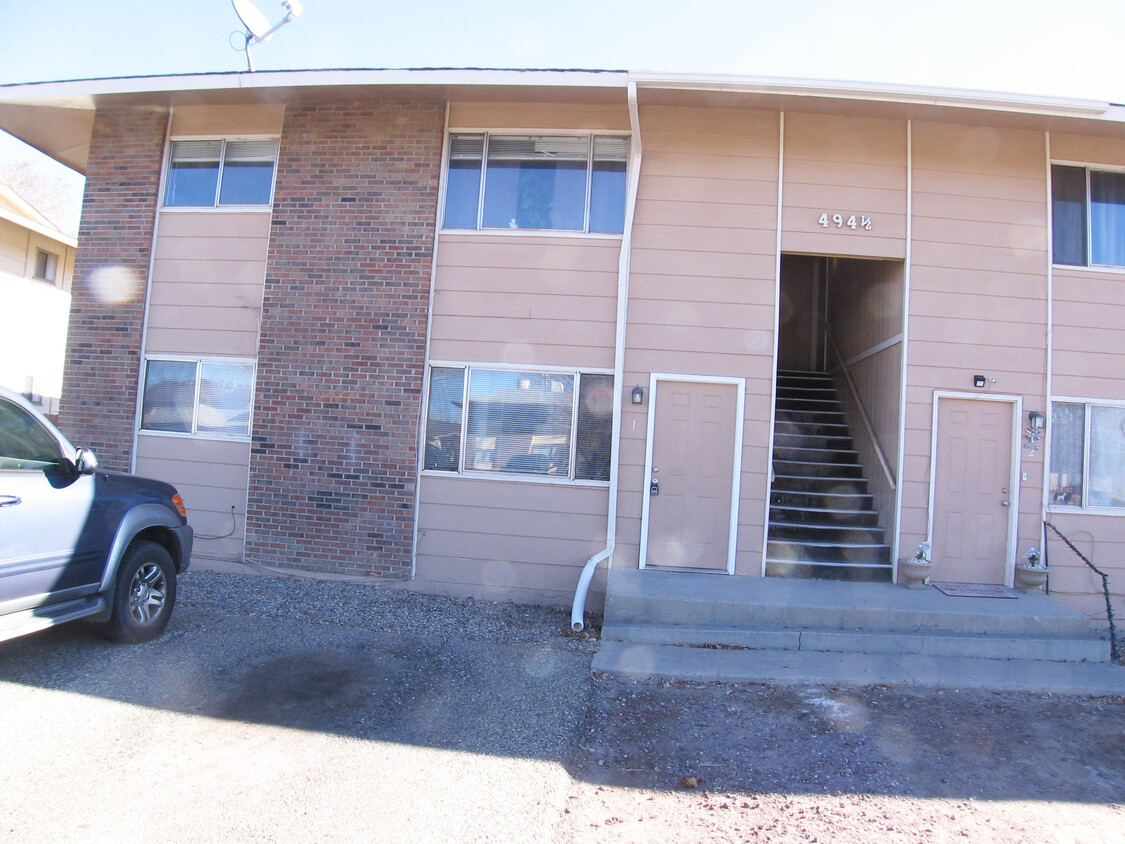 Primary Photo - 494 32 Rd