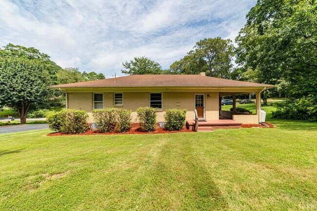 Photo - 7109 Peachtree Rd House