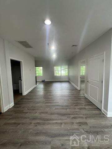Building Photo - 495 Avenel St
