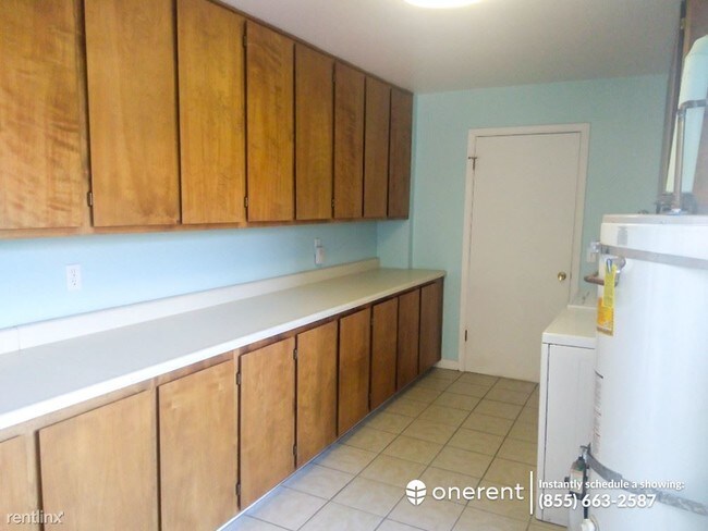 Building Photo - 3 br, 2 bath House - 421 Pepper Ave Unit 1