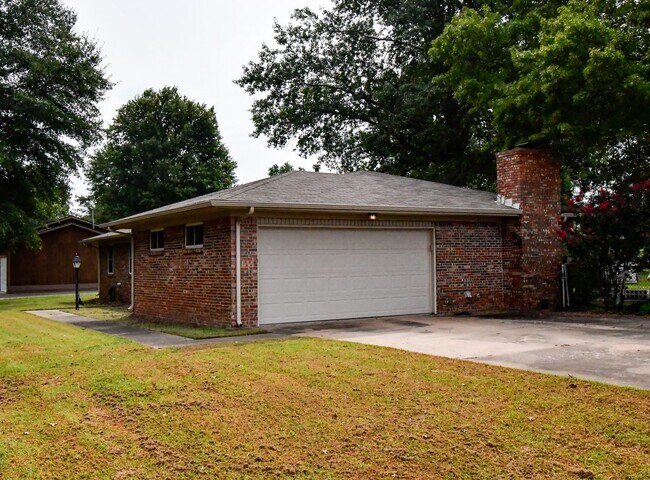 Foto del edificio - Bixby Single Story Ranch in Great Location!