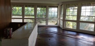 Building Photo - 5 Kuikahi St